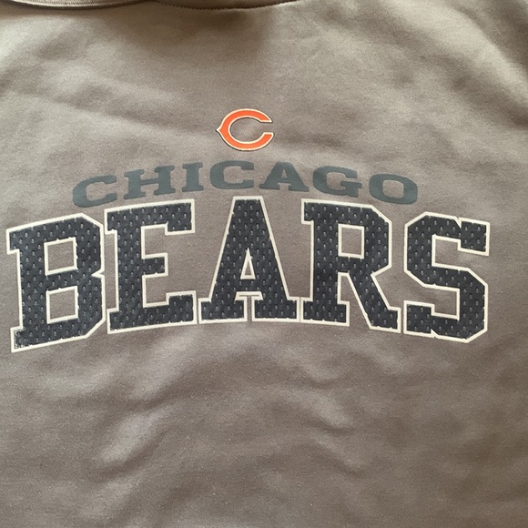 Grey Chicago bears hoodie with navy blue jersey material on sizes - Picture 2 of 3